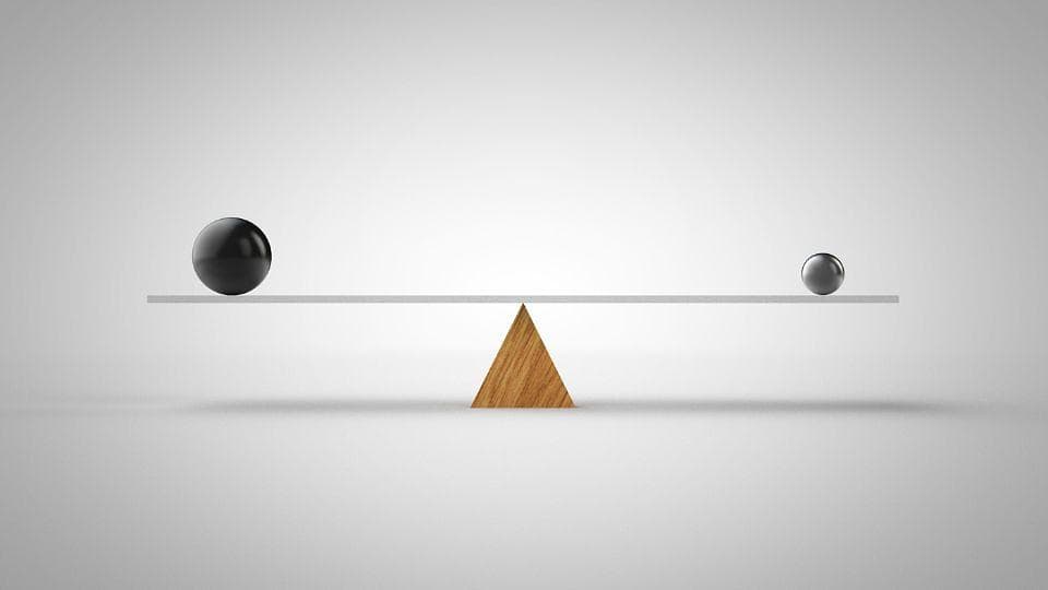 Dark Mode vs. Light Mode: UI Design Considerations and User Preferences