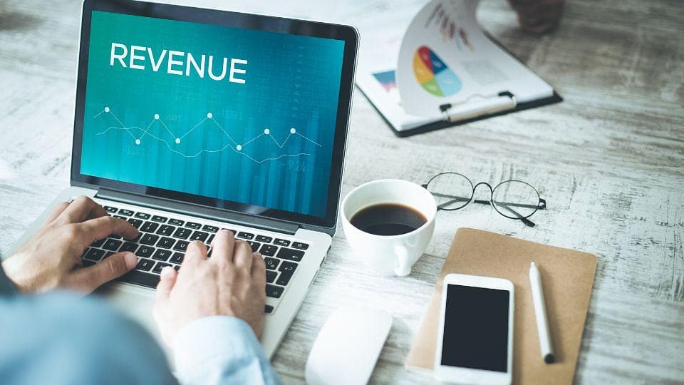 Digital Business Transformation Examples That Increased Revenue and Customer Satisfaction