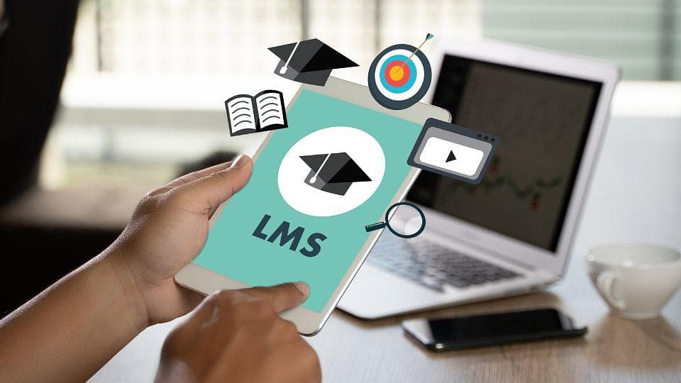 Digital Transformation in Education: Revolutionizing Learning and Institutional Efficiency