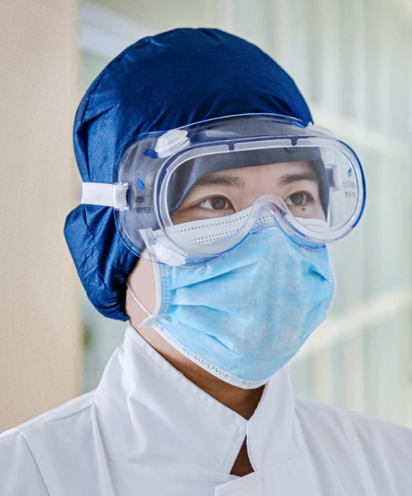 Bumrungrad hospital doctor PPE